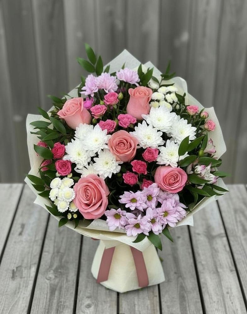 Букет цветов из: Альстромерии, Гвоздики, Розы и Хризантемы в Беляевка