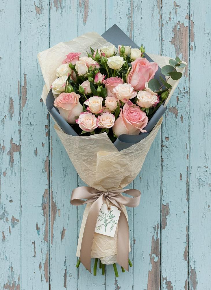 Букет цветов из: Розы в Беляевка