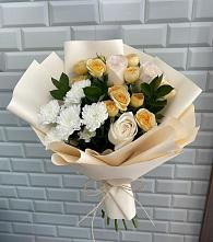 Букет цветов из:  Розы и Хризантемы в Беляевка
