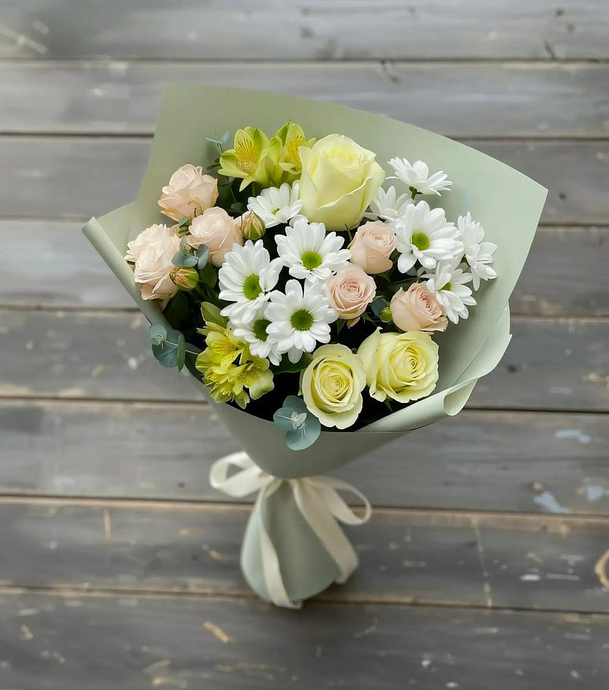 Букет цветов из: Альстромерии, Розы и Хризантемы в Беляевка
