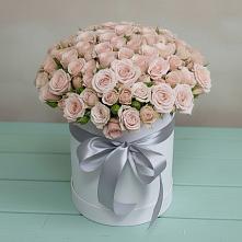 Цветочная композиция из Розы в шляпной коробке в Беляевка