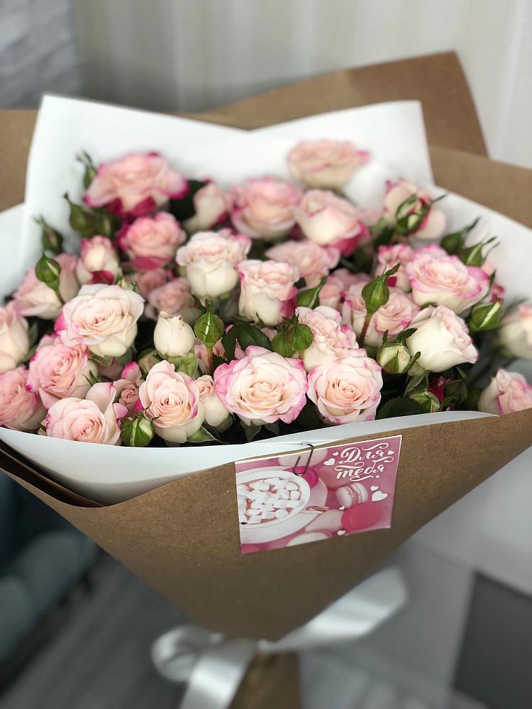 Букет цветов из: Розы в Беляевка