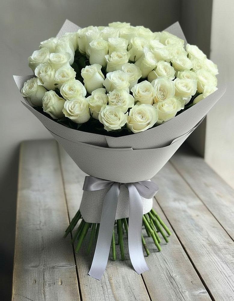 Букет 35 Белых роз в Беляевка