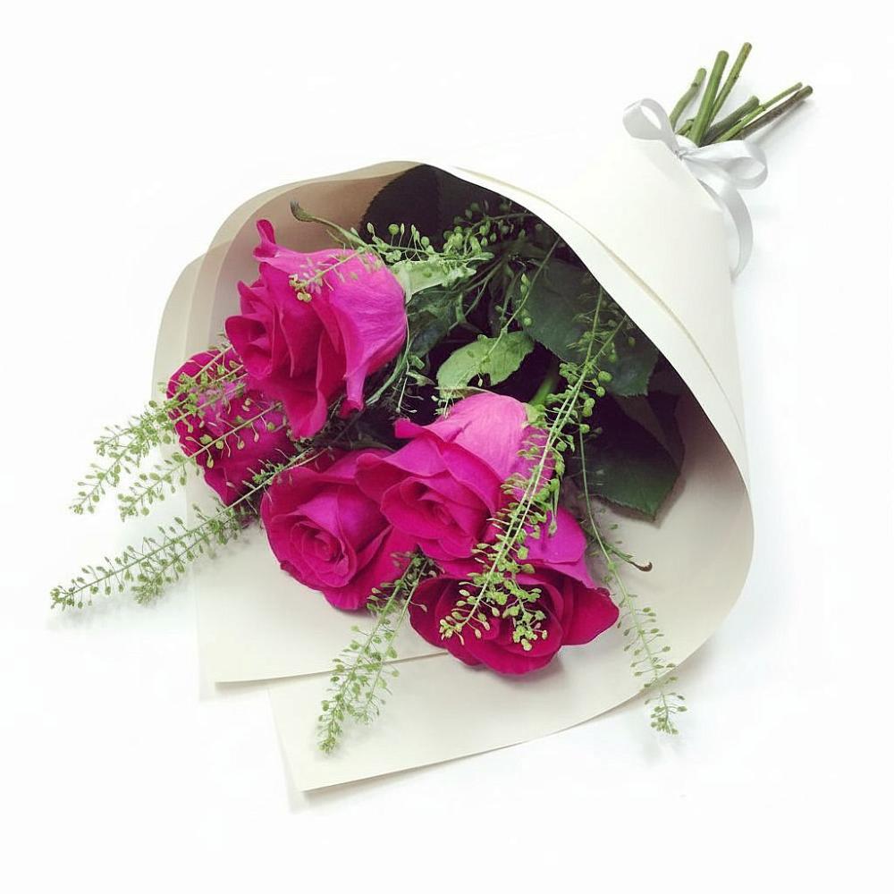 Букет цветов из: Розы в Беляевка