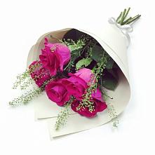 Букет цветов из:  Розы в Беляевка