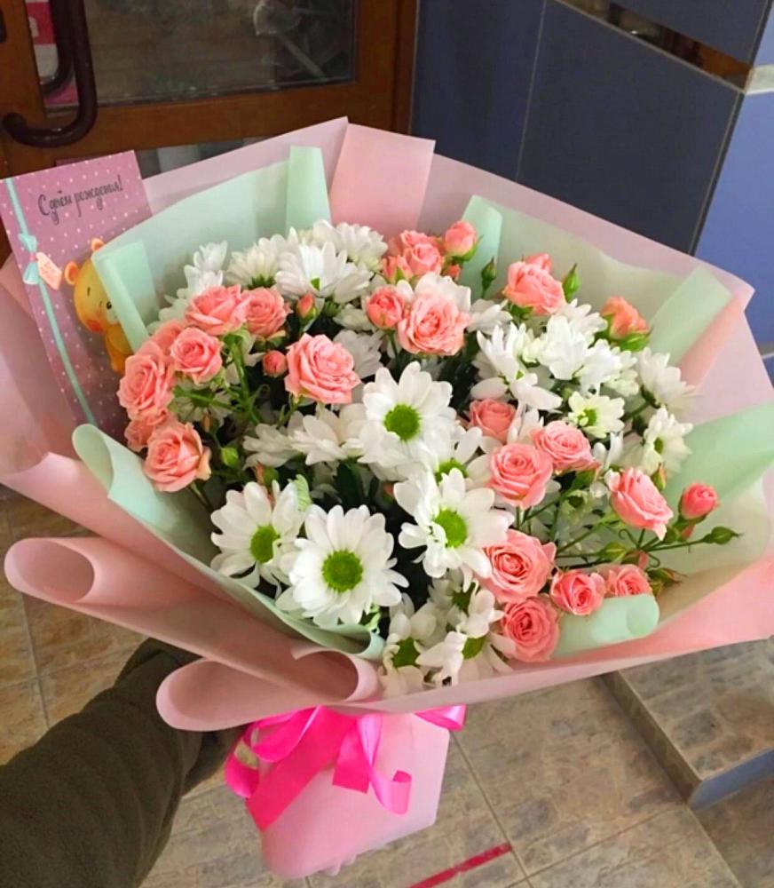 Букет цветов из: Розы и Хризантемы в Беляевка
