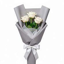 Букет 3 белые розы в Беляевка