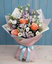 Букет цветов из:  Лизиантусы, Розы, Альстромерии и Гипсофила в Беляевка