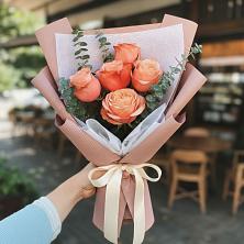 Букет цветов из:  Розы в Беляевка
