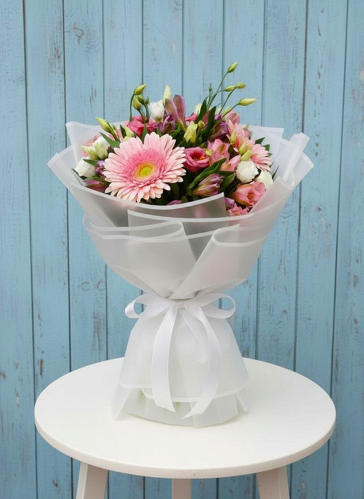 Букет цветов из: Герберы, Альстромерии и Лизиантусы в Беляевка