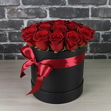 Цветочная композиция из Розы в шляпной коробке в Беляевка