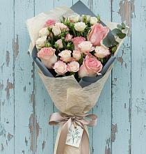 Букет цветов из:  Розы в Беляевка