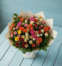 Букет Микс из разноцветных кустовых роз в Беляевка