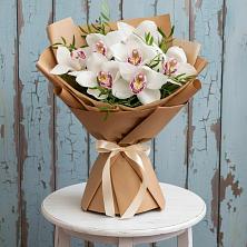Букет цветов из:  Орхидеи и Розы в Беляевка