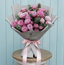 Букет цветов из:  Розы в Беляевка